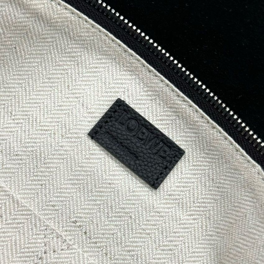 L0ew* Large Puzzle bag in Grained calfskin