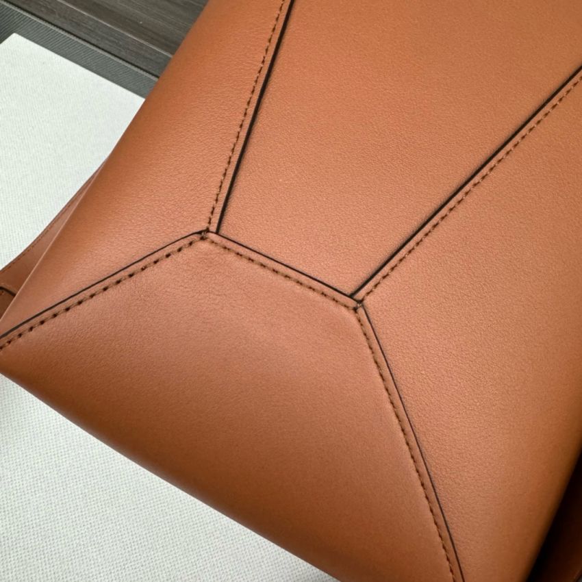 L0ew* Large Puzzle bag in Classic calfskin