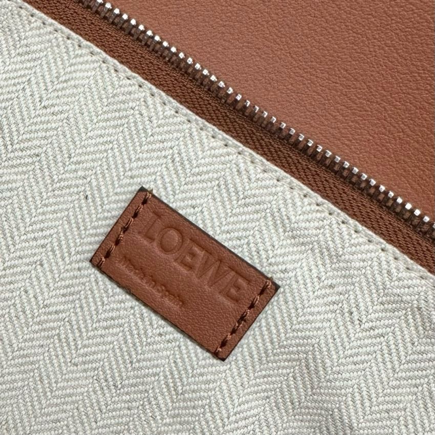L0ew* Large Puzzle bag in Classic calfskin