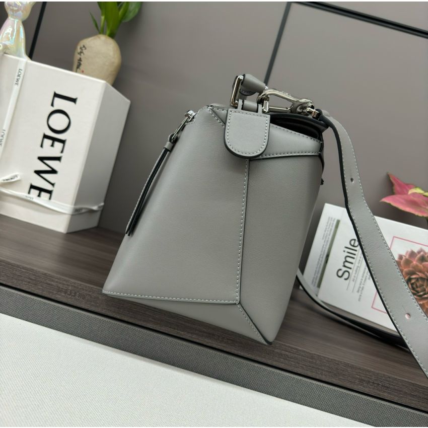 L0ew* Large Puzzle bag in Classic calfskin
