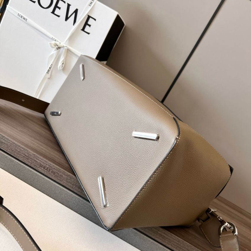 L0ew* Large Puzzle bag in grained calfskin