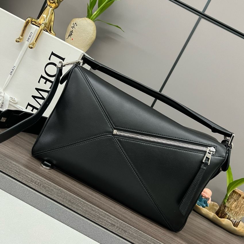 L0ew* Large Puzzle bag in Classic calfskin