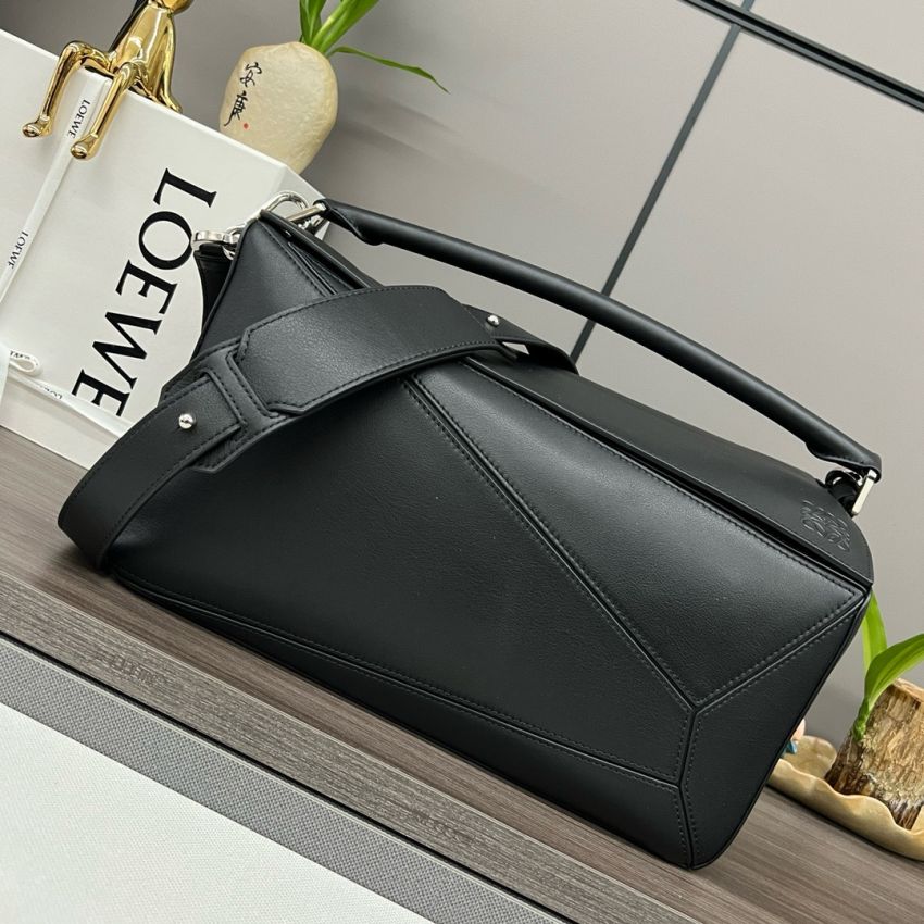 L0ew* Large Puzzle bag in Classic calfskin