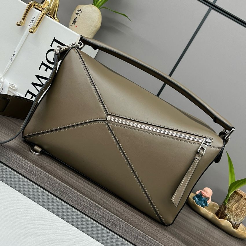 L0ew* Large Puzzle bag in Classic calfskin