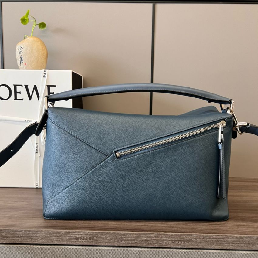 L0ew* Large Puzzle bag in grained calfskin-dark blue