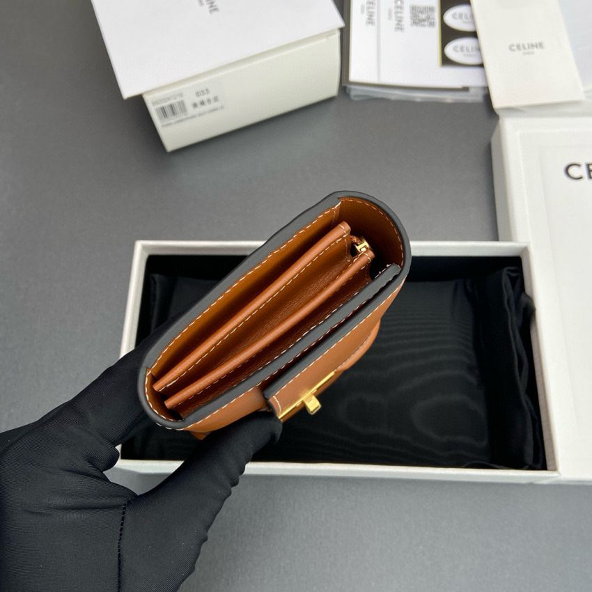 Ce1i*e  Long  wallet-Tan