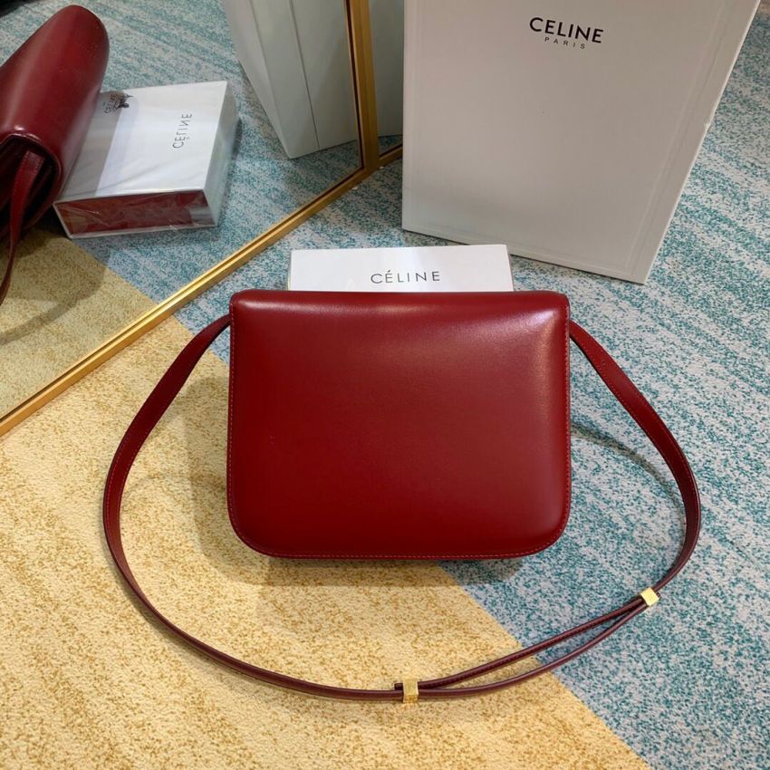 Ce1i*e  Classic Box calfskin Shoulder Bag