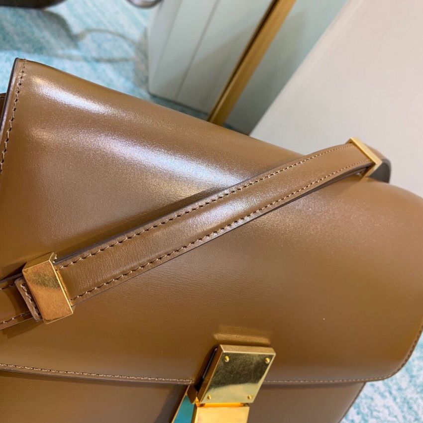 Ce1i*e  Classic Box calfskin Shoulder Bag