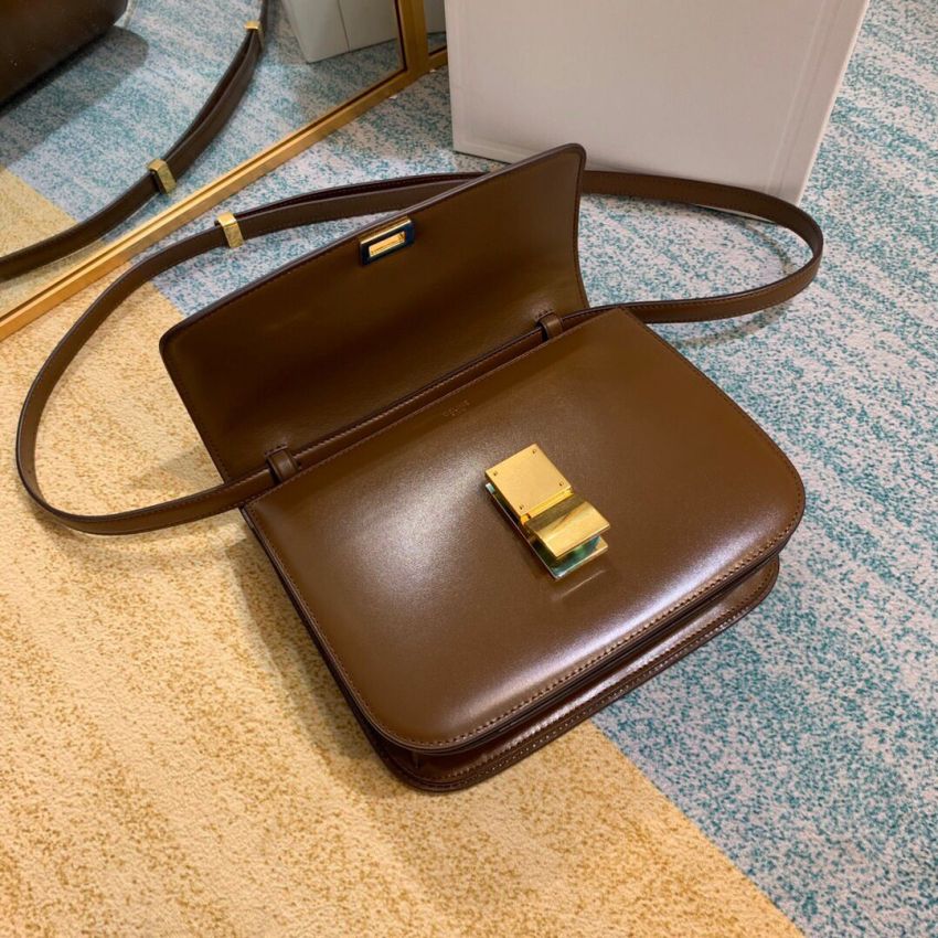 Ce1i*e  Classic Box calfskin Shoulder Bag