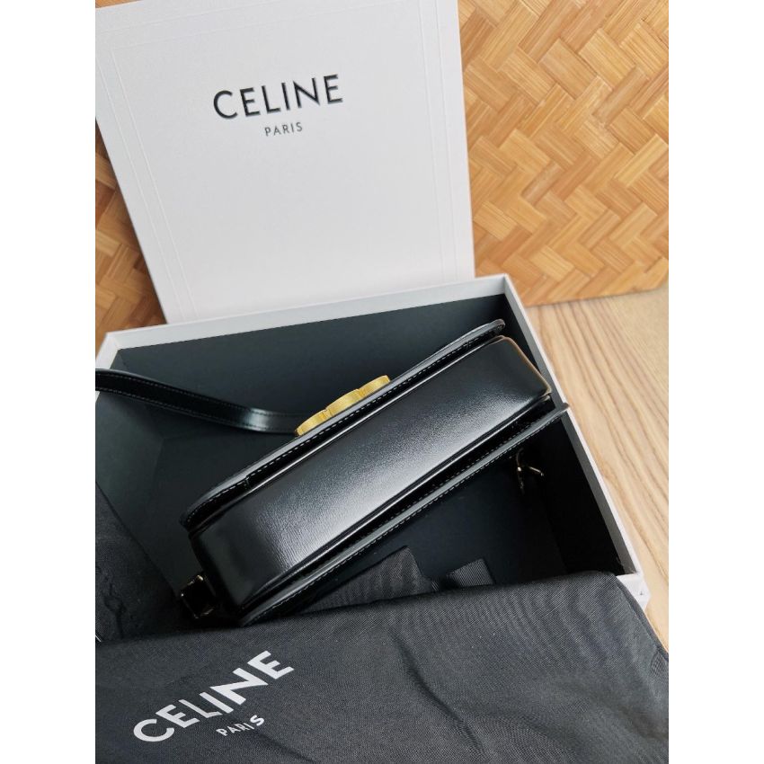 Ce1i*e Teen Triomphe Shoulder Bag