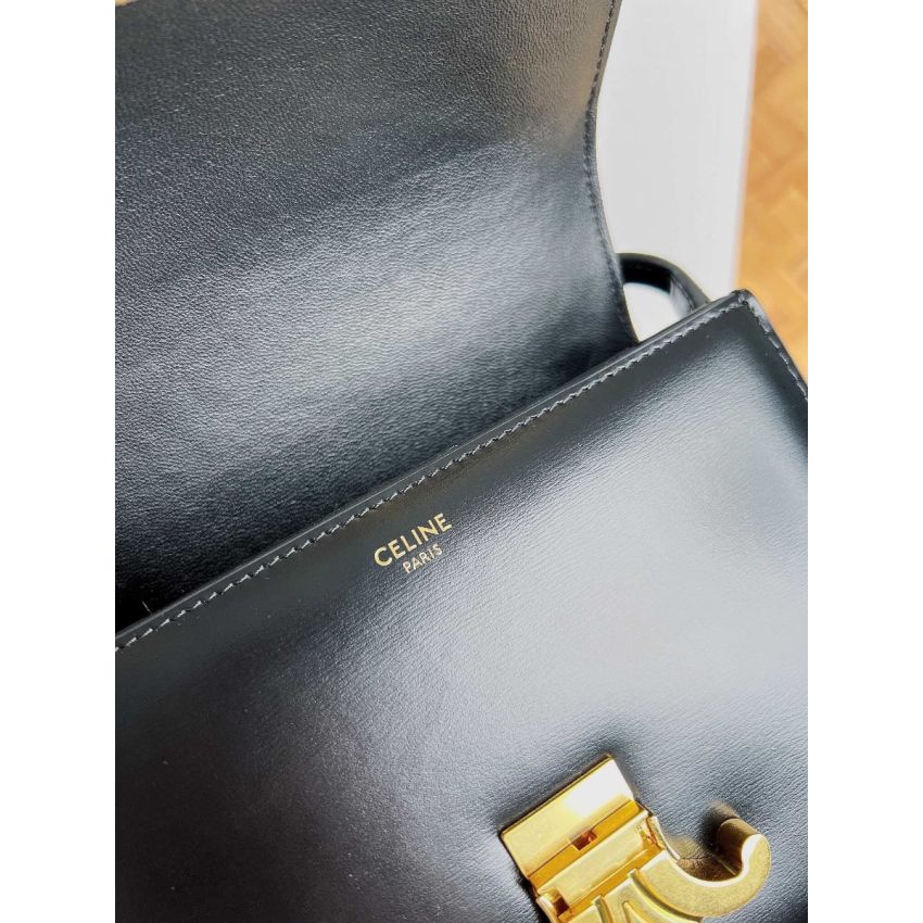 Ce1i*e Teen Triomphe Shoulder Bag