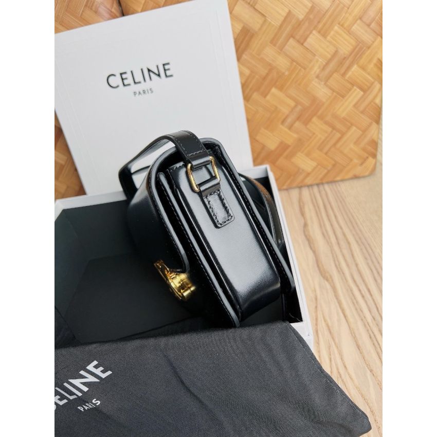 Ce1i*e Teen Triomphe Shoulder Bag