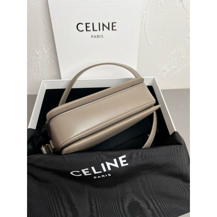 Ce1i*e Teen Triomphe Shoulder Bag