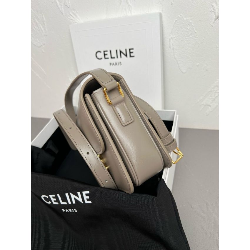 Ce1i*e Teen Triomphe Shoulder Bag