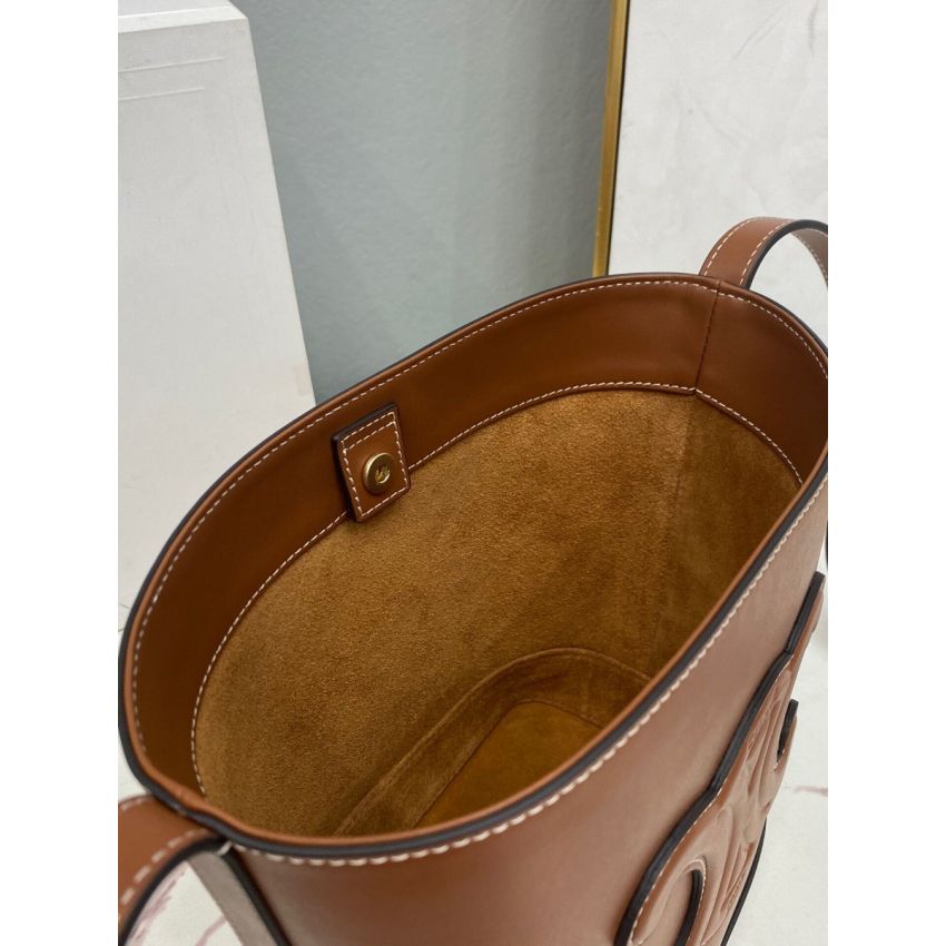 Ce1i*e Cuir Triomphe Small Bucket Bag