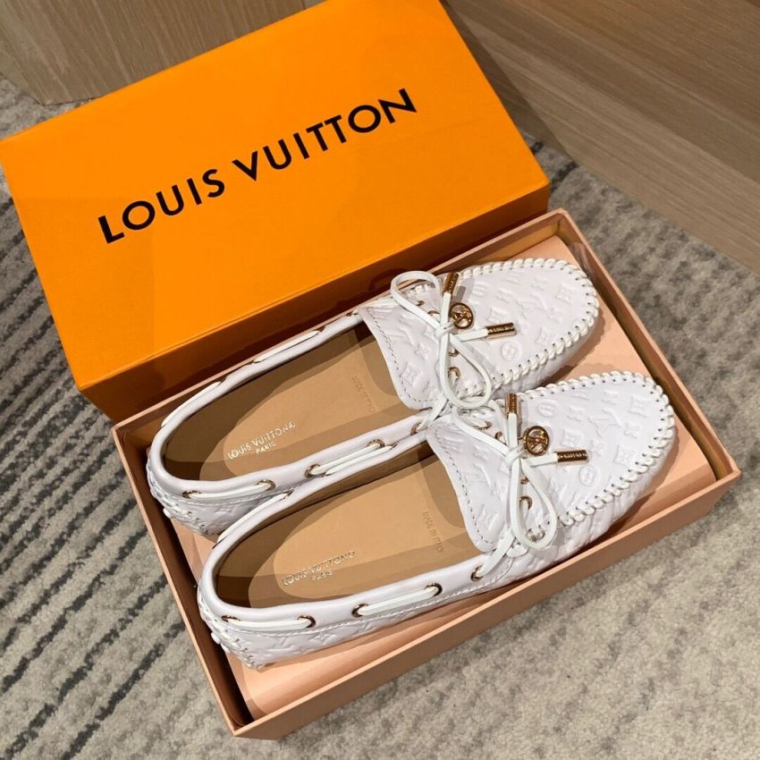 L0vis Vvtt0n Mocassins