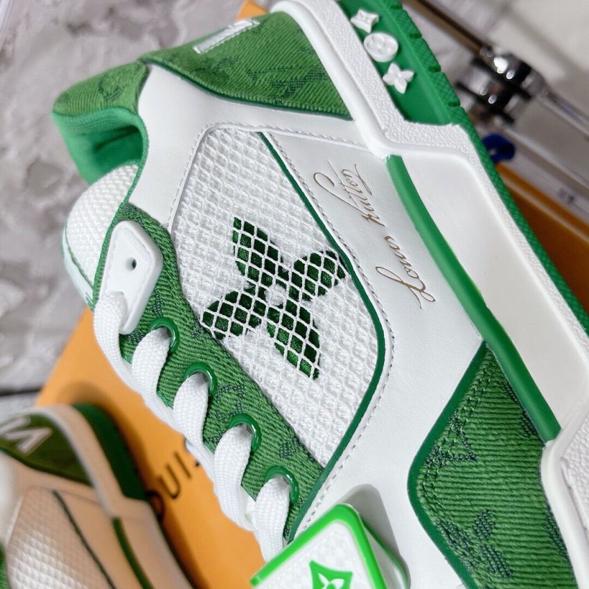 L0vis Vvtt0n Sneaker