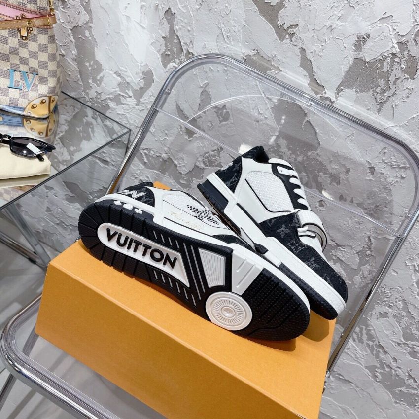 L0vis Vvtt0n Unisex Sneaker