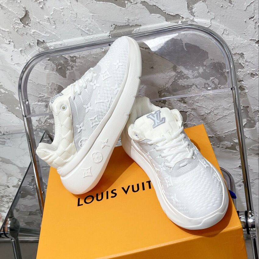 L0vis Vvtt0n Unisex Sneaker