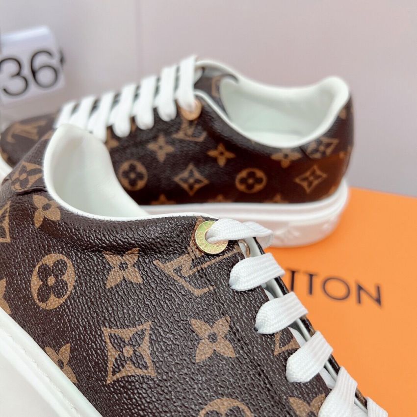 L0vis Vvtt0n Unisex Sneaker