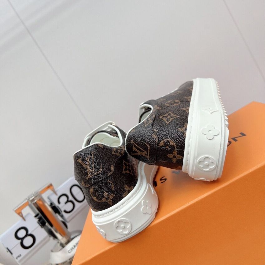 L0vis Vvtt0n Unisex Sneaker