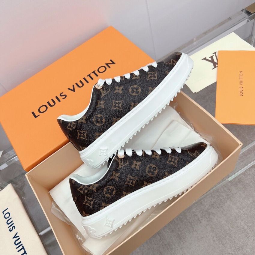 L0vis Vvtt0n Unisex Sneaker