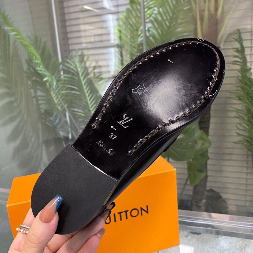L0vis Vvtt0n Mocassins