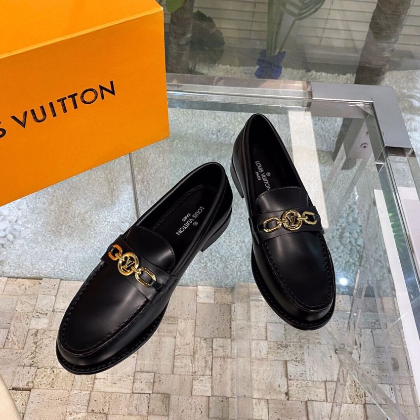 L0vis Vvtt0n Mocassins