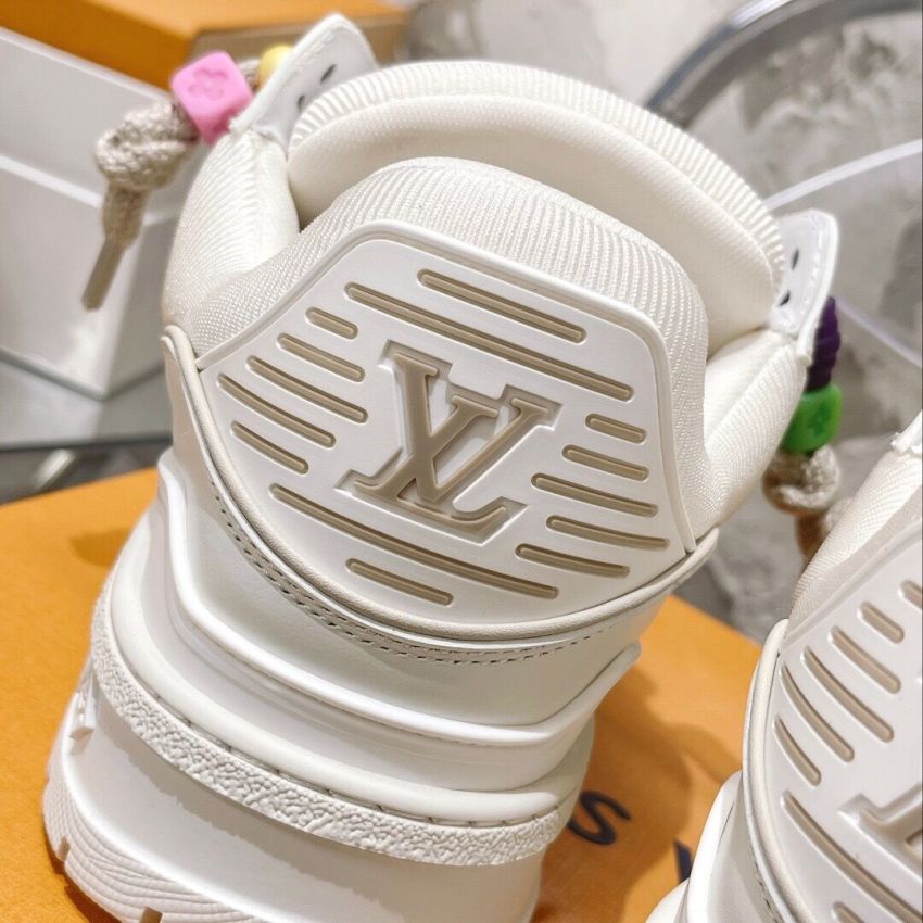 L0vis Vvtt0n Unisex Sneaker