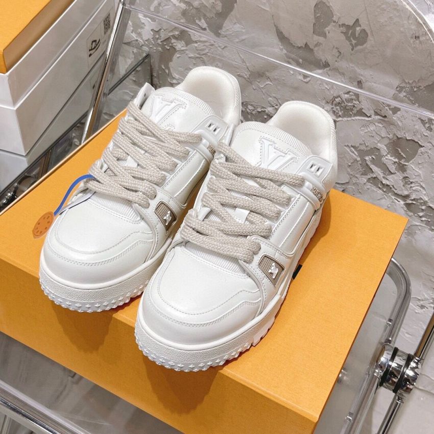 L0vis Vvtt0n Unisex Sneaker