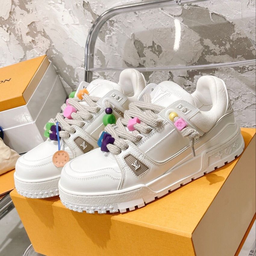 L0vis Vvtt0n Unisex Sneaker