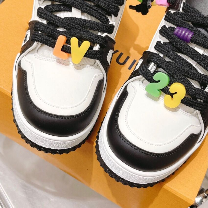 L0vis Vvtt0n Unisex Sneaker
