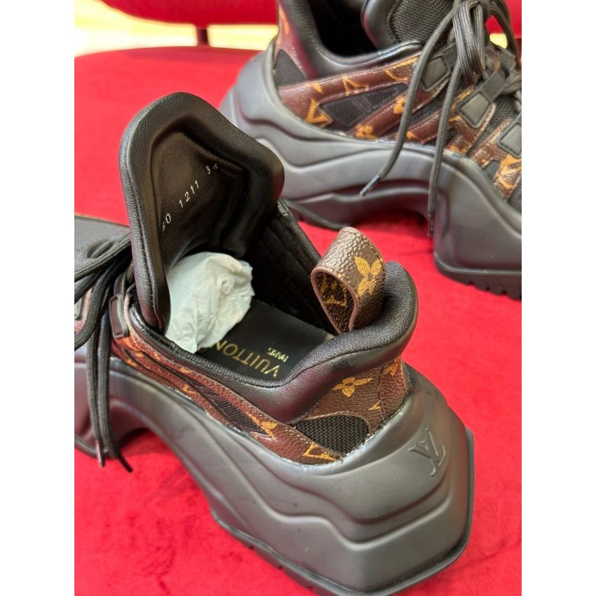 L0vis Vvtt0n Sneaker