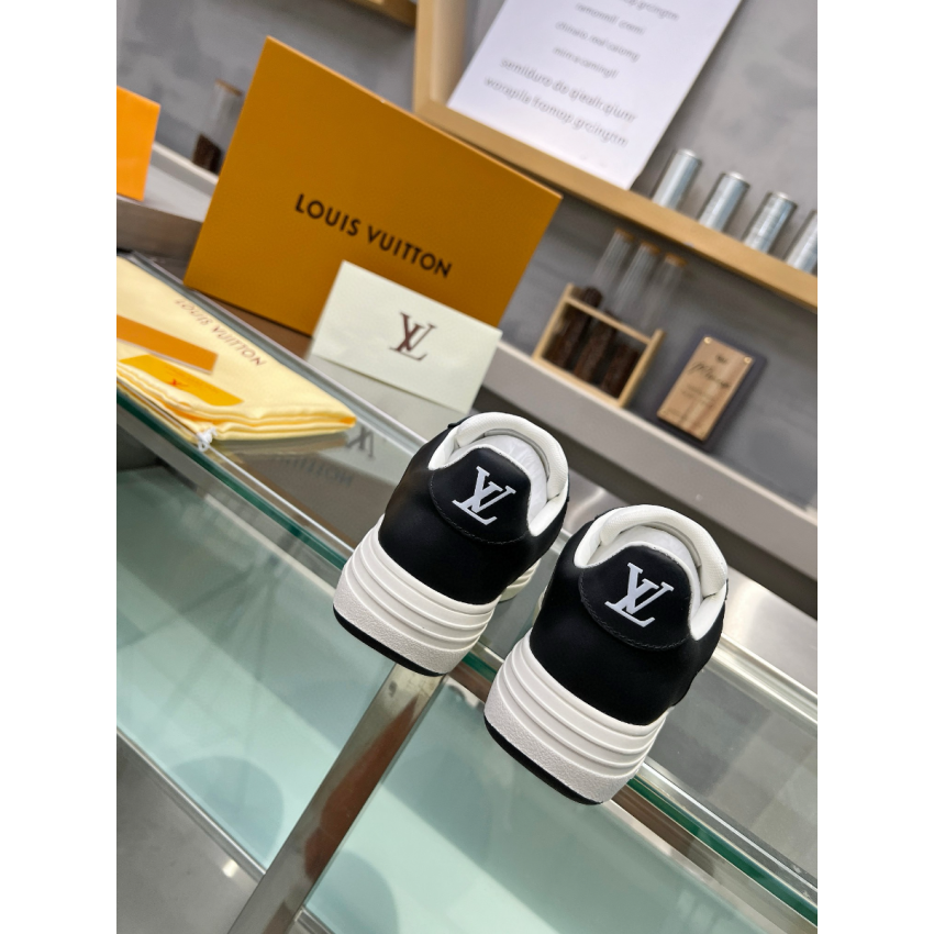 LV Groovy Sneaker, Size 35-41