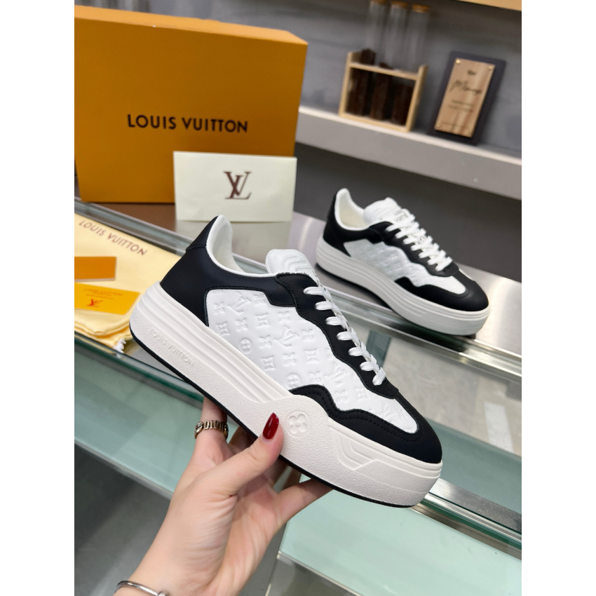 LV Groovy Sneaker, Size 35-41