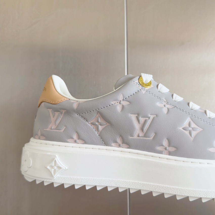 LV Time Out sneaker,  Size 35-41