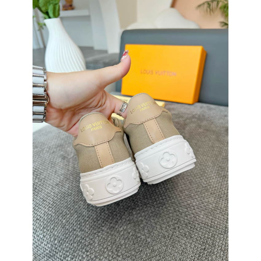 LV Time Out sneaker,  Size 35-41