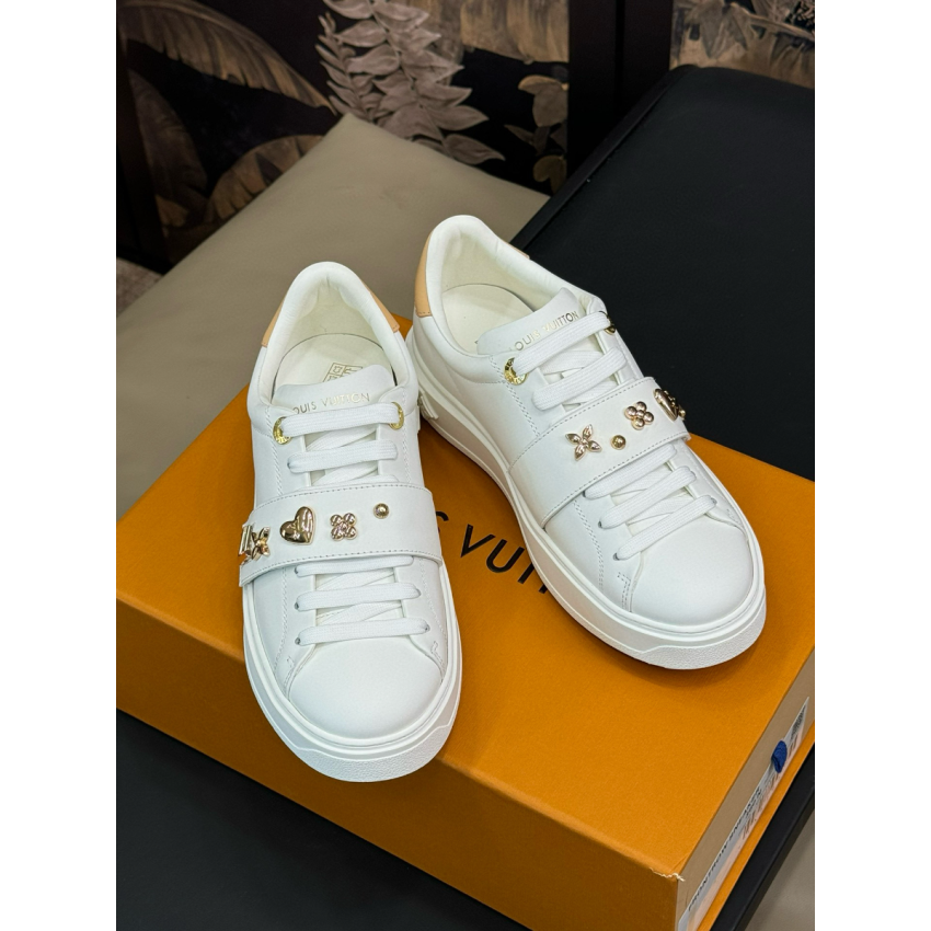 LV Time Out sneaker,  Size 35-41