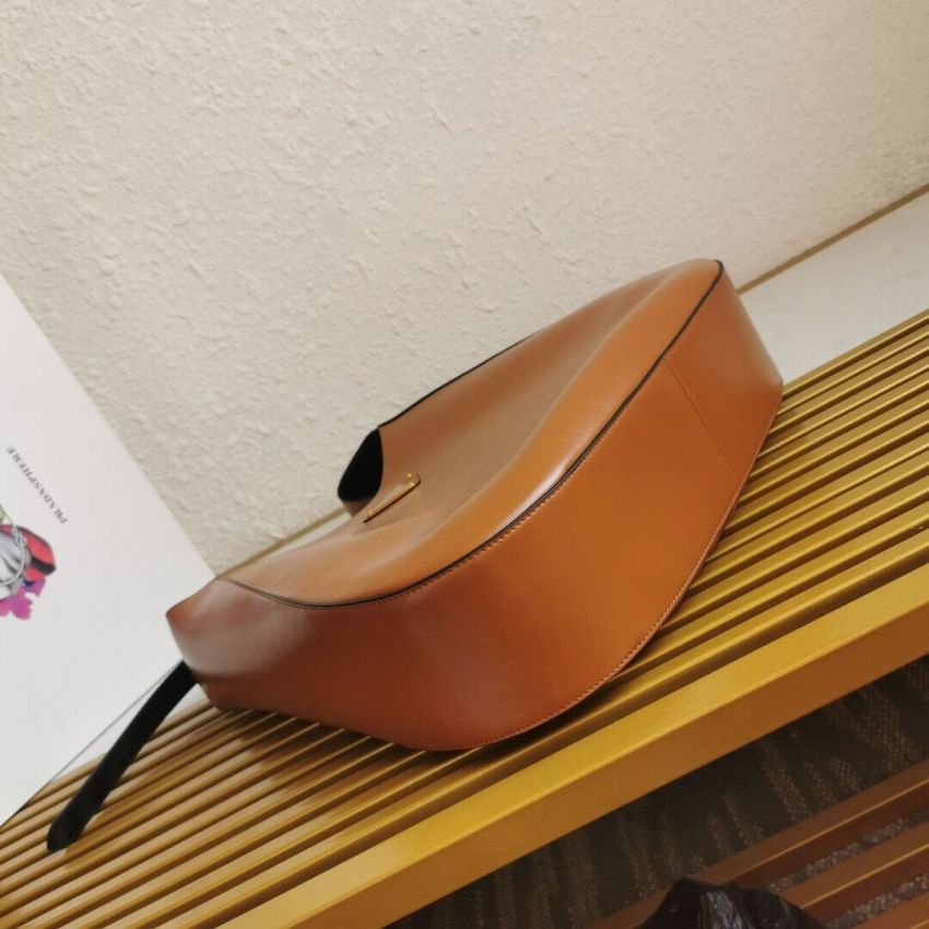 Pra*a Large Leather Shoulder Bag