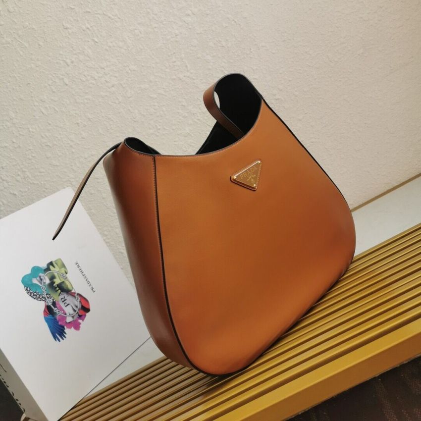 Pra*a Large Leather Shoulder Bag