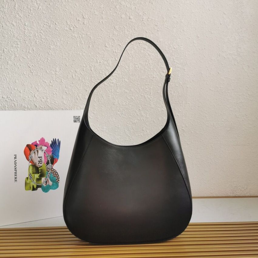 Pra*a Large Leather Shoulder Bag