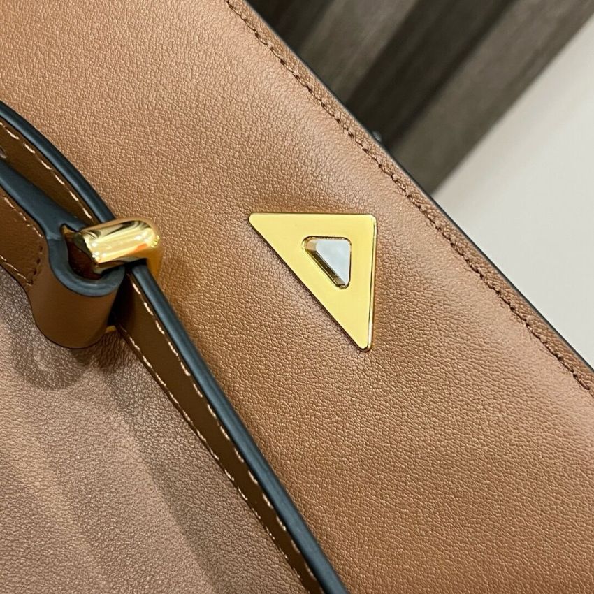Pra*a Small Leather Shoulder Bag