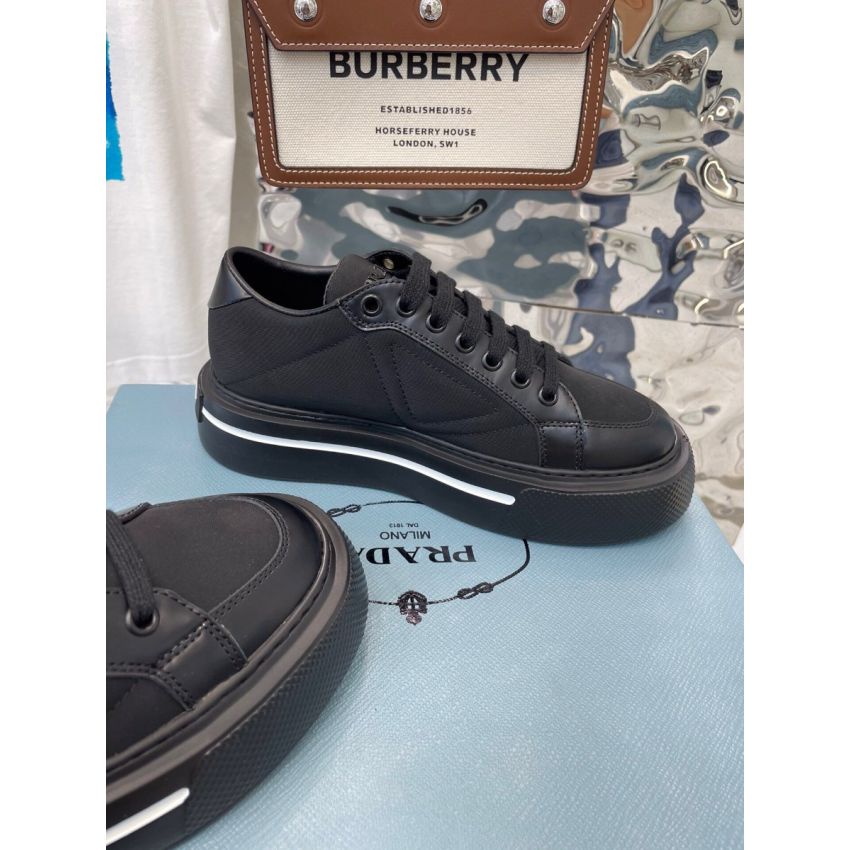 Pra*a Unisex Sneakers