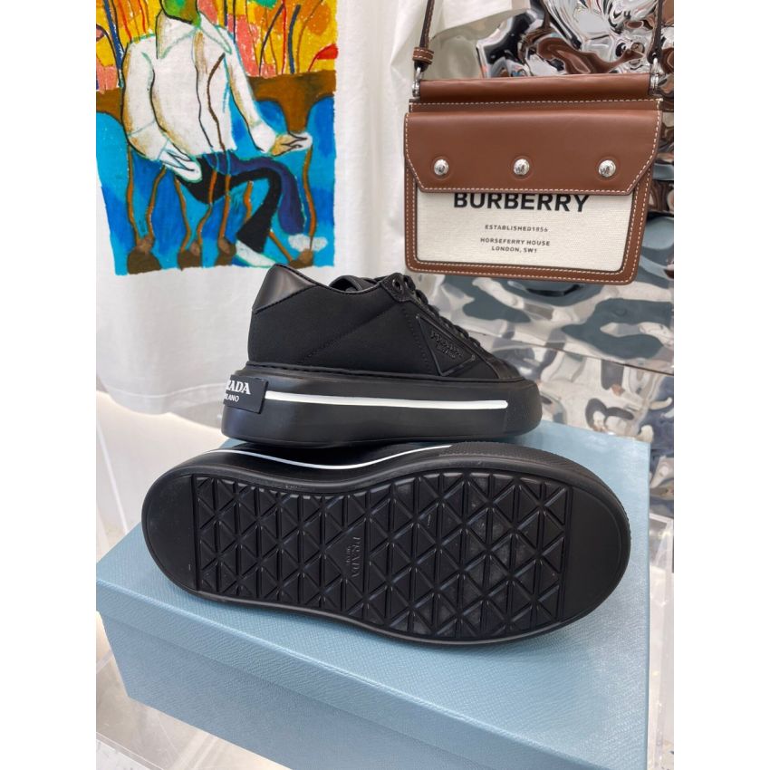 Pra*a Unisex Sneakers