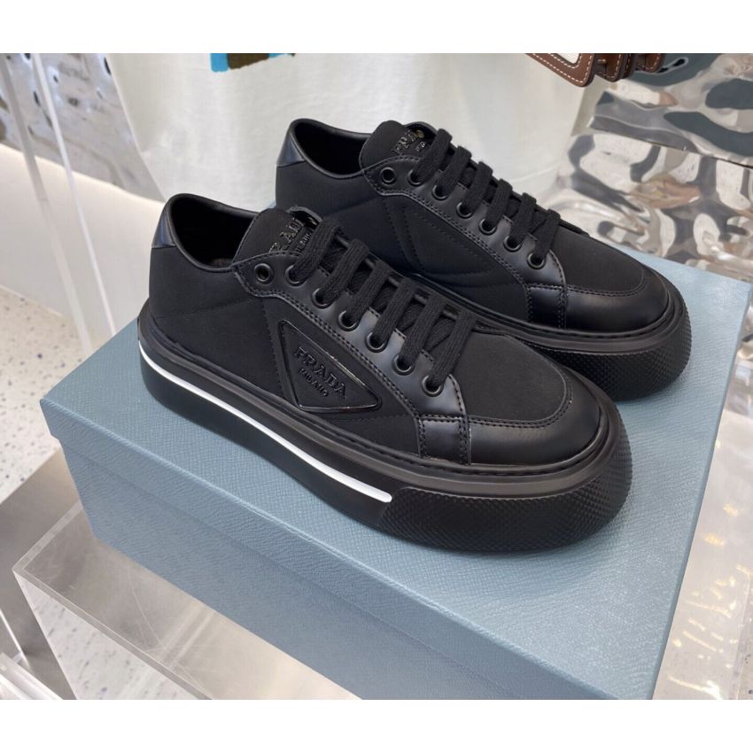 Pra*a Unisex Sneakers