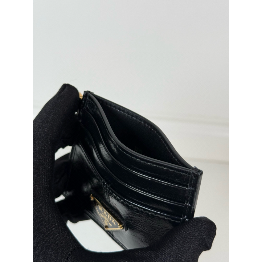 Pra*a Leather card holder