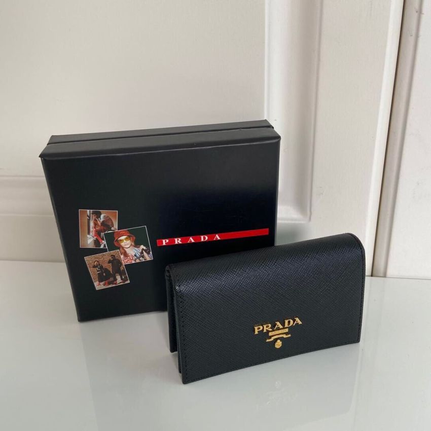 Pra*a Saffiano Card Holder
