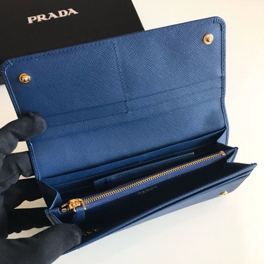 Pra*a Saffiano Long wallet
