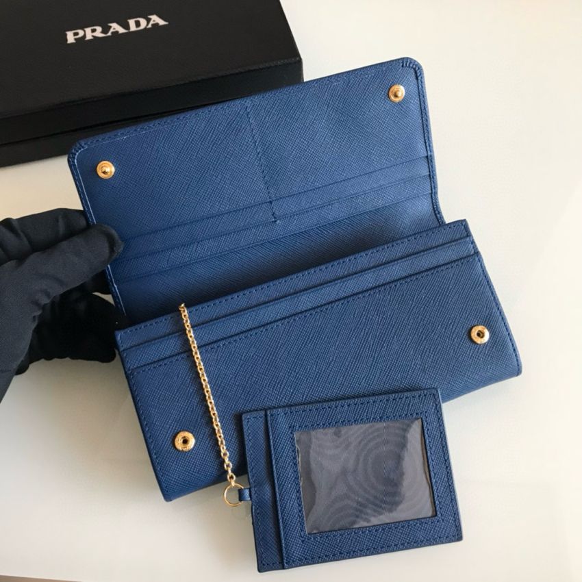 Pra*a Saffiano Long wallet
