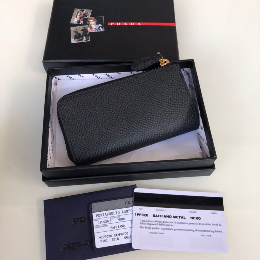 Pra*a Saffaino Key Holder